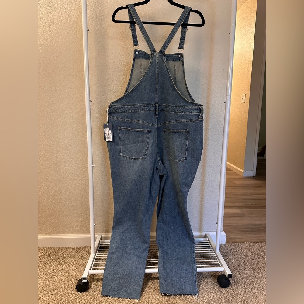 Universal Threads Denim Overalls - Picture 2 of 2